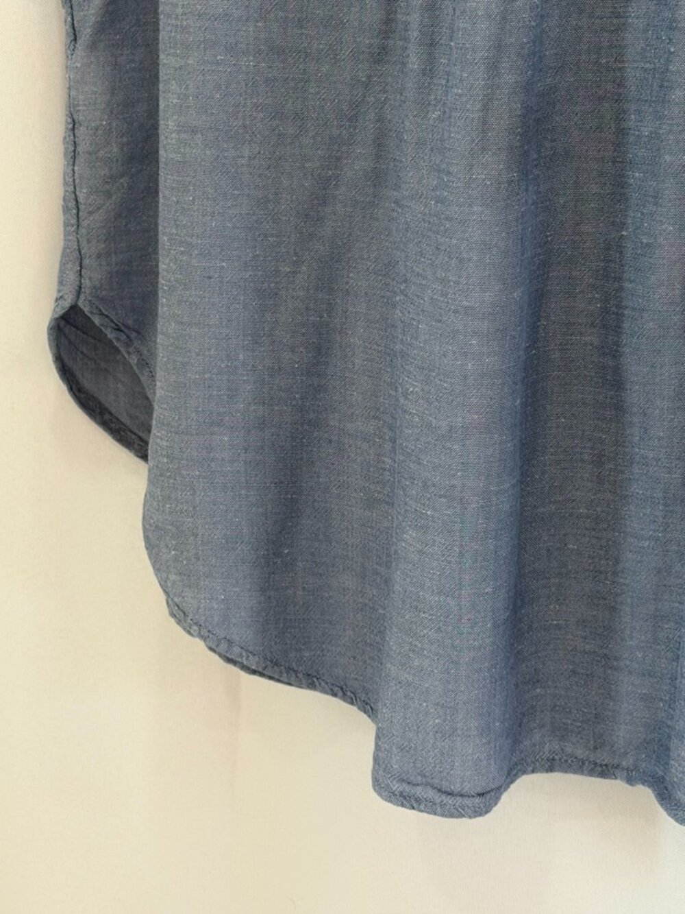 Chambray ShortâSleeve ButtonâUp â Size Large (12/14) - Picture 7 of 16